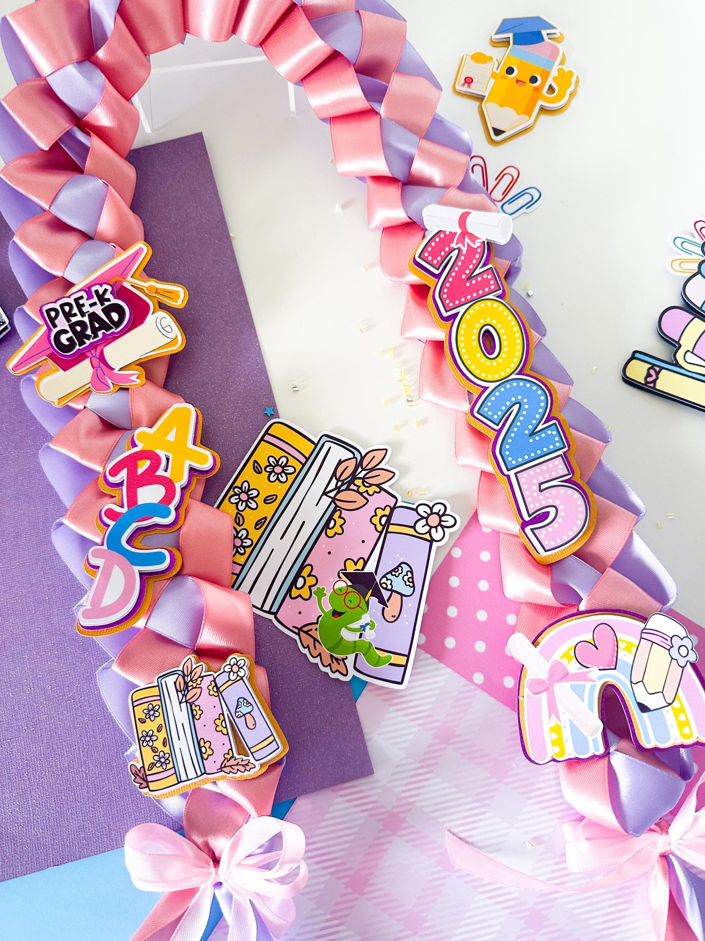 Custom Kindergarten Graduation Lei, Personalized Kinder Graduation Necklace, Class of 2026 Graduation Party Decor, Kids Graduation Gift